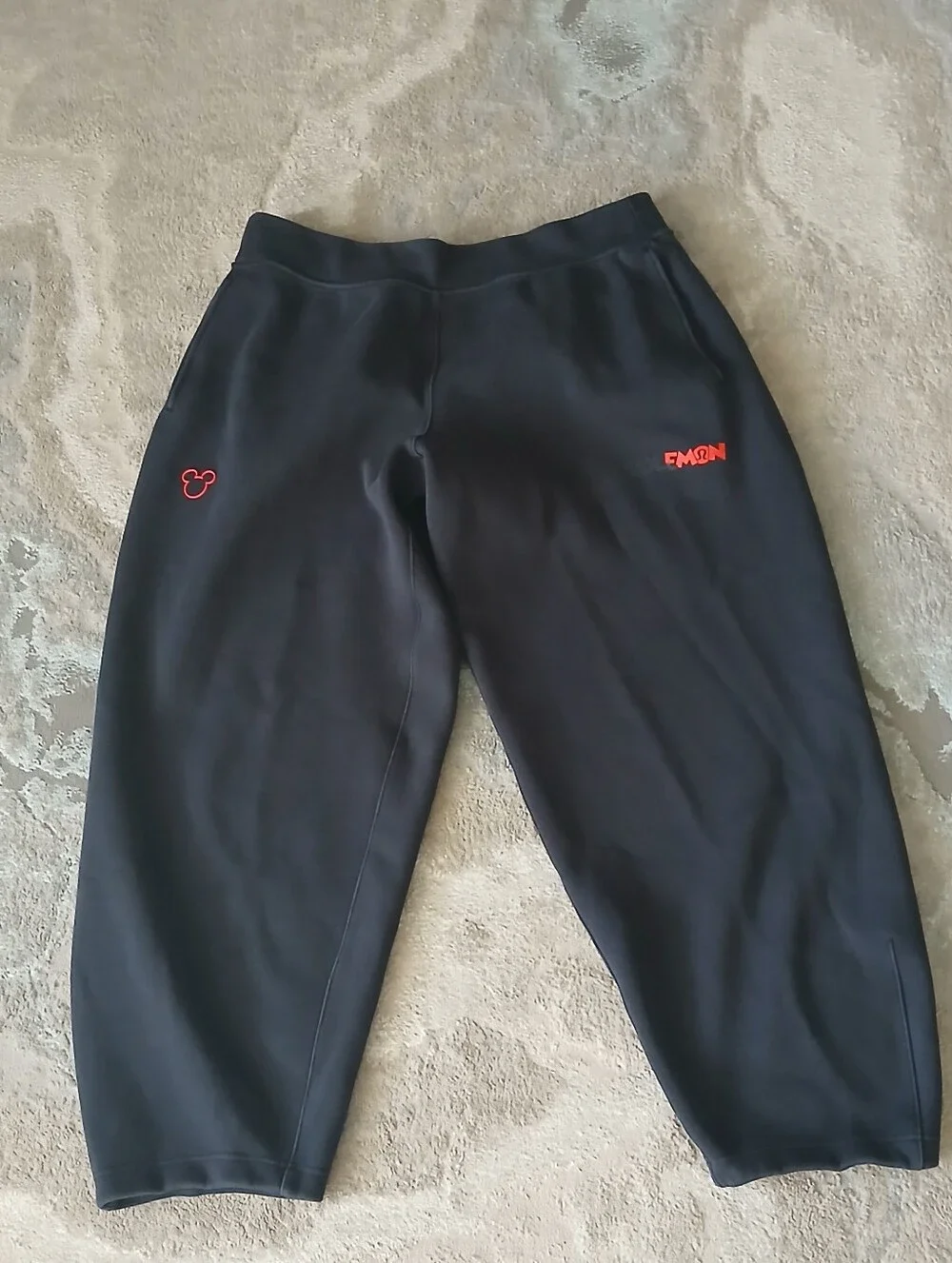 Disney x Lululemon heavy‎ fleece sweatpants
